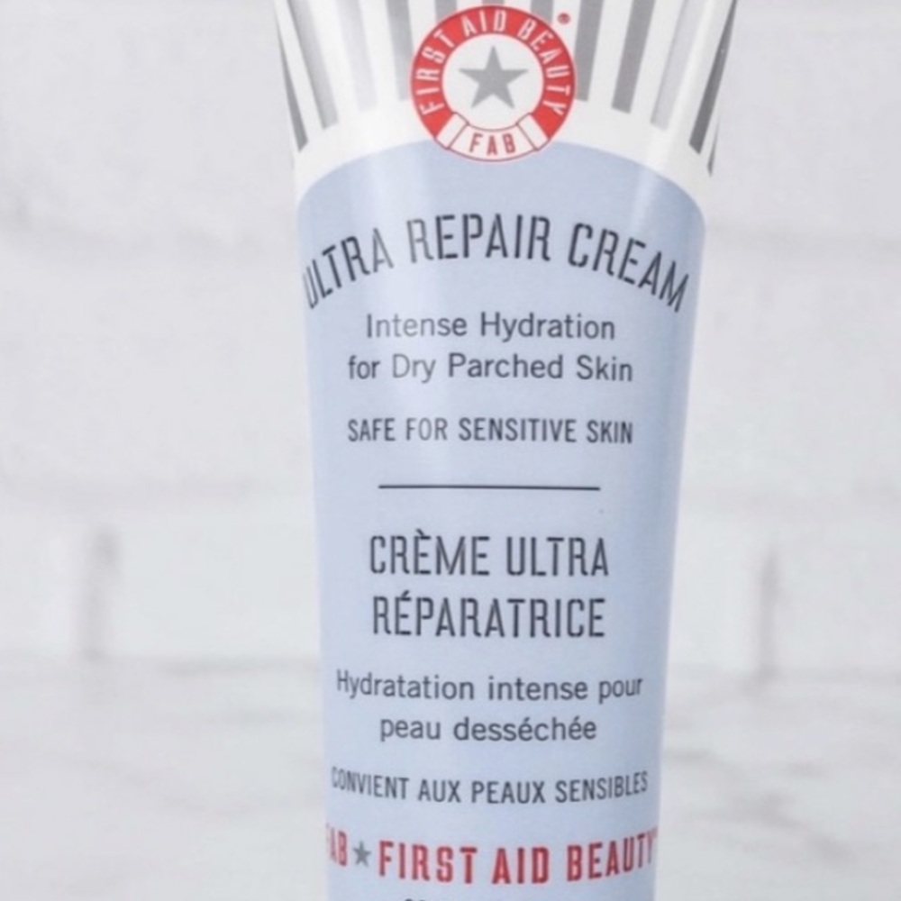 First Aid Beauty Ultra Repair Face Moisturizer